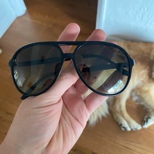 Gucci aviators black